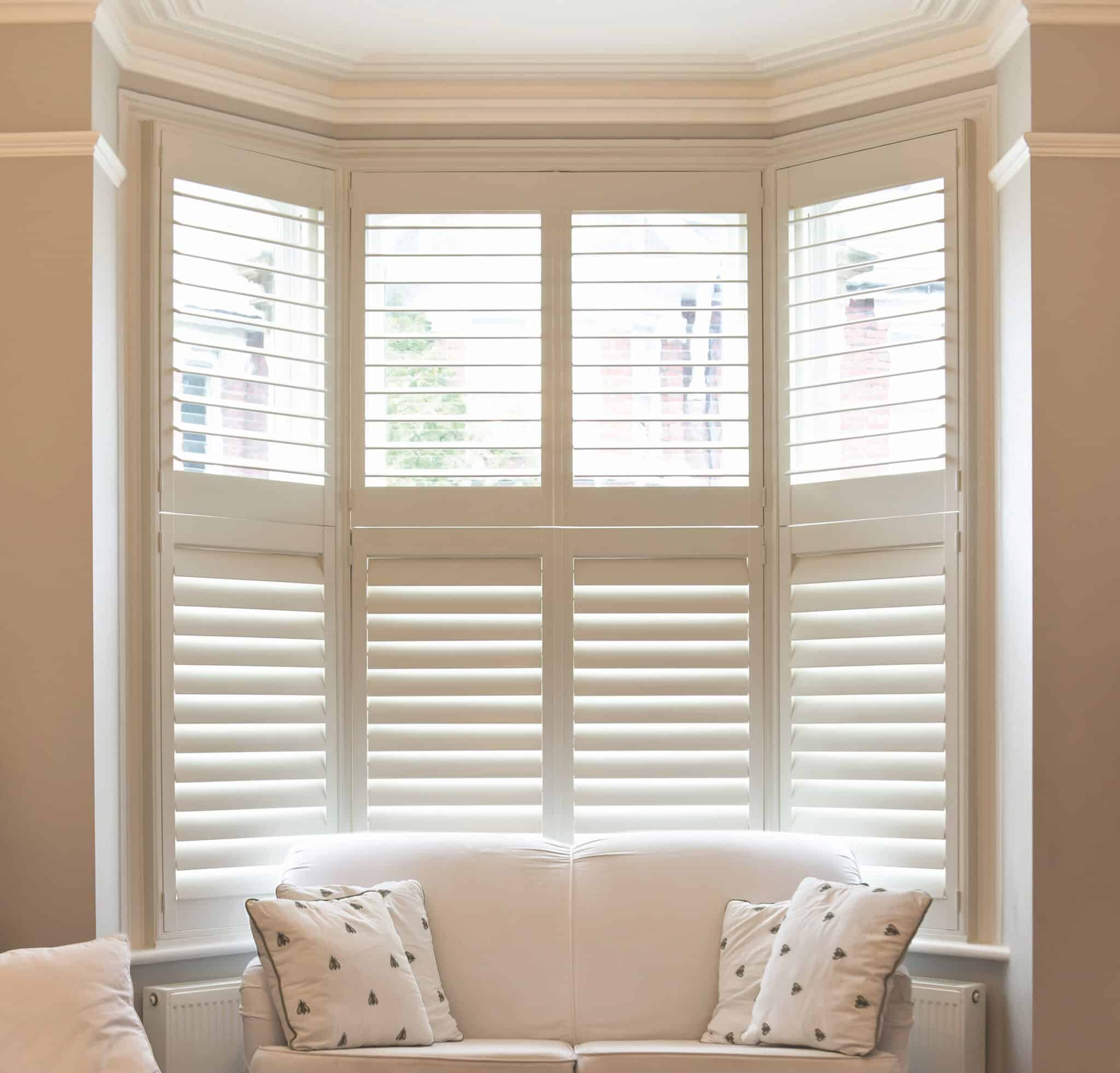 Shutters 1 Lounge Bay 02 crop 2 scaled