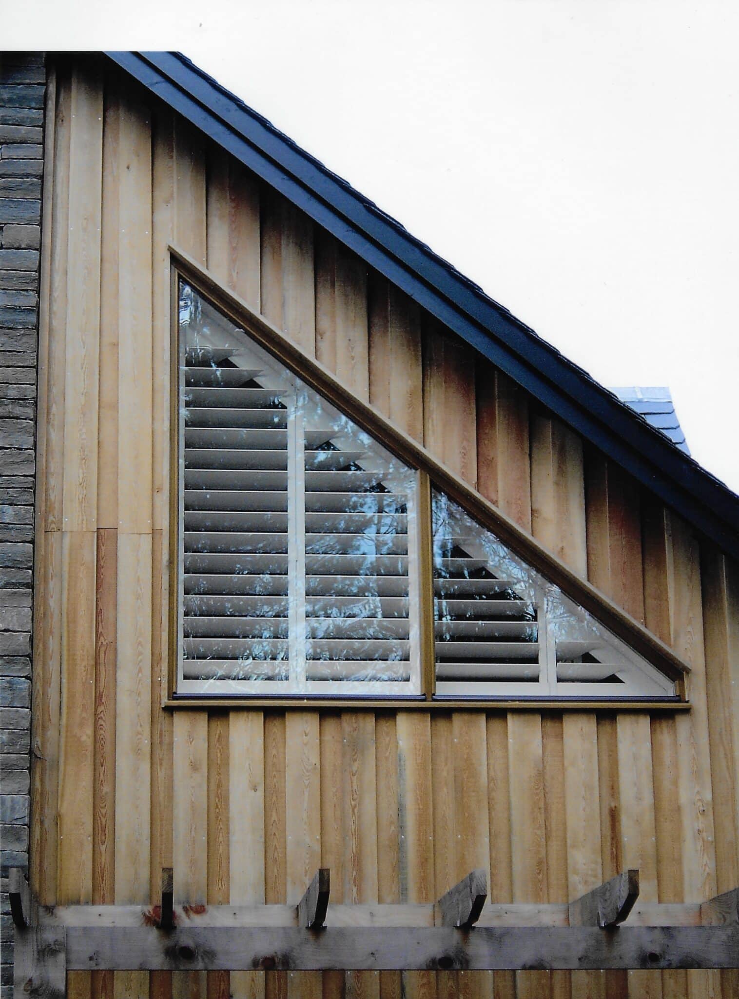 Triangular Window Blinds