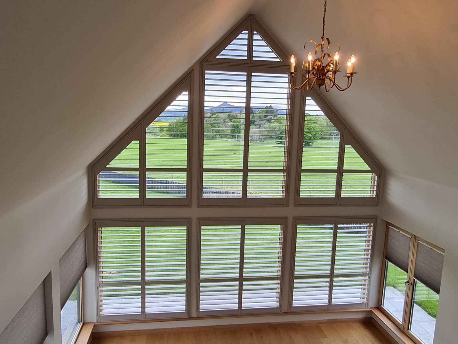 Triangular Window Blind Ideas 